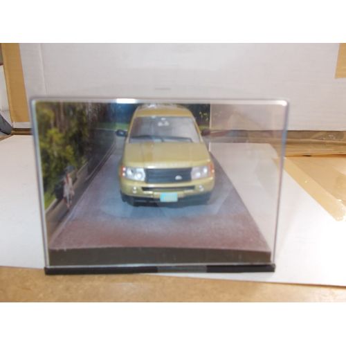Range Rover Sport Casino Royale James Bond 007 1/43 Or-Universal Hobbies
