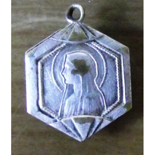 Médaille Ancienne Religieuse Hexagonale Souvenir De Lourdes