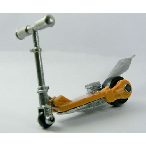 Hot Wheels - Mattel - Mo Scoot-Mattel