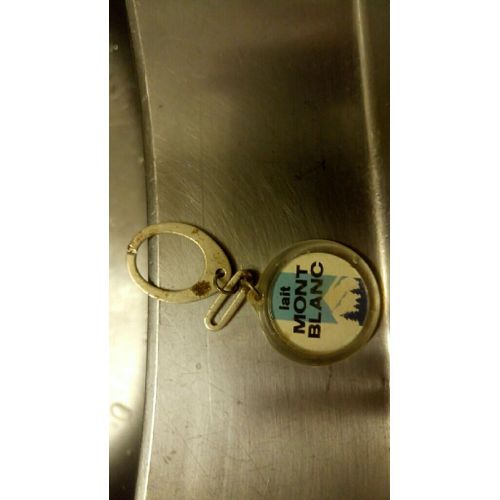 Porte Clef Ancien Publicitaire Lait Mont Blanc
