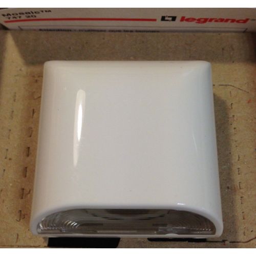 Legrand 74722 - Eclairage de plinthe