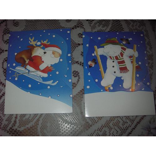 Lot De 2 Cartes De Voeux " Merry Christmas ",De Marque Marks & Spencer ,Images Intérieure Et Extérieure ,Père Noël Et Bonhomme De Neige En Pleine Action Dans Paysage Enneigé ,Dimensions 11 X 14,5 Cm .