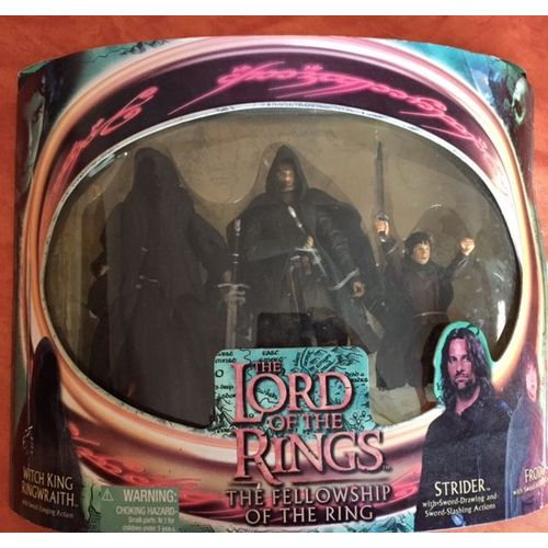 Seigneur Des Anneaux Coffret Aragorn (Strider) - Ringwraith (Cavalier Noir ) Frodo (Frodon) Toybiz