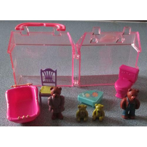 Coffret Teddy¿S Home : Maison Sous Forme De Coffret Plastique Rose Transparent Avec Poignée De Portage-Comprend : 1 Table+1 Chaise+1 Baignoire+1 Cuvettewc+ Famille Teddy (Papa,Maman Et 2 Oursons)