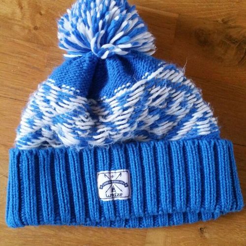 Bonnet Wedze Bleu Et Blanc À Pompon