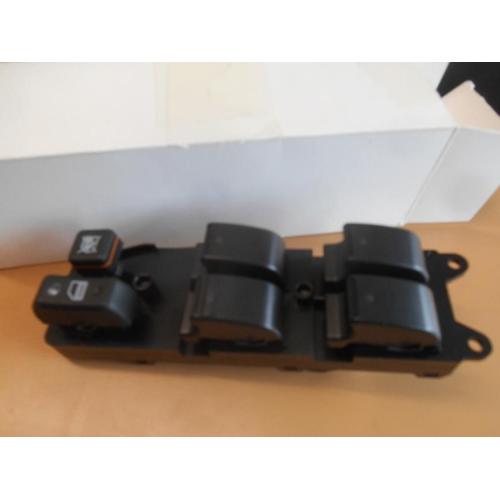 Bloc De Commande De 4 Vitres Électriques Toyota Corola + Corolla Verso 84820-02100