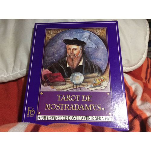 Tarot De Nostradamus  Pour Deviner Ce Dont L'avenir Sera Fait 
