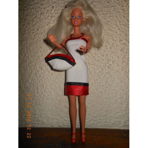 Poupée Barbie Unique (Vêtements Accessoires Fait Main)