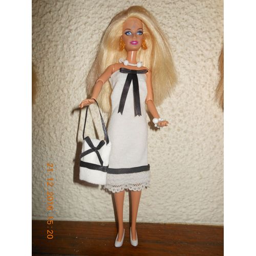Poupée Barbie Unique (Vêtements Accessoires Fait Main)