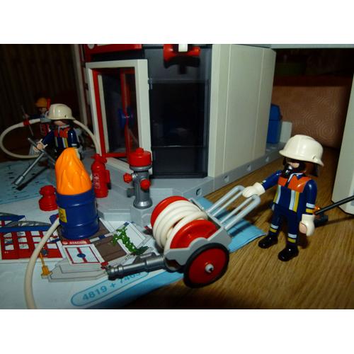 Playmobil - 4819 - Jeu de construction - Caserne de pompiers : :  Jeux et Jouets