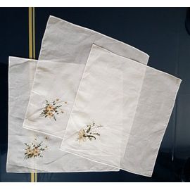 Lot De 3 Mouchoirs Blancs Brodés Floral Carrés 27 Cm Env.