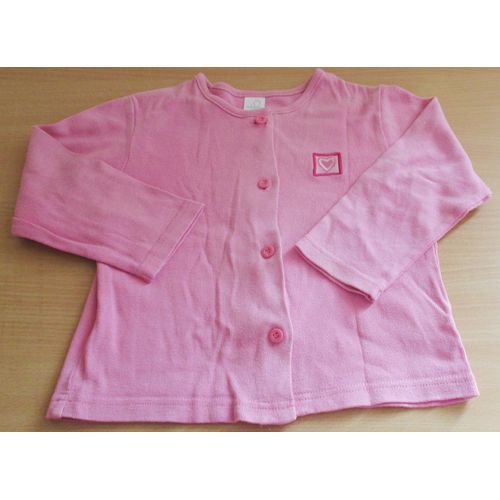 Gilet Fillette 2/3ans Rose Avec Un Coeur Brodé Sur Un Côté - Marque Anglaise Adams - 100%Coton - Hauteur 36cm - Fermeture Par 4 Boutons Roses - Manches Longues - Ancien Mais Peu Porté