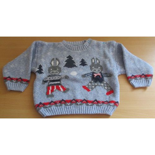 Pull Bébé 18mois- Bleu Clair Avec Sapins Et Couple De Lapins Façon Jacquard - 2 Boutons DAisance Sur LÉpaule-Dos Uni Mais Avec Petits Flocons De Neige-Hauteur 30cm-Ancien Et Un Peu Défraichi