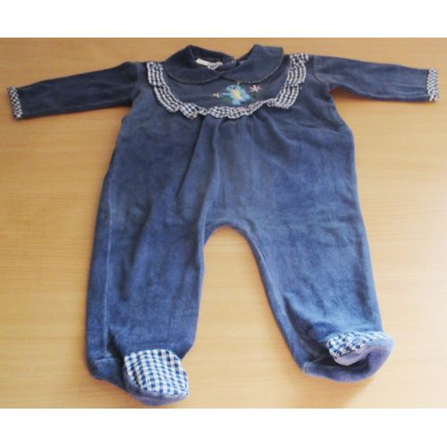 Pyjama Bébé 12mois-Bleu Marine Aspect Velours Empiècement Et Pieds En Vichy À Carreaux Bleus Avec Application D¿Une Grenouille-Large Ouverture Pressionnée Par Le Dos-P¿T Club Baby-Ancien Et Déjà Porté