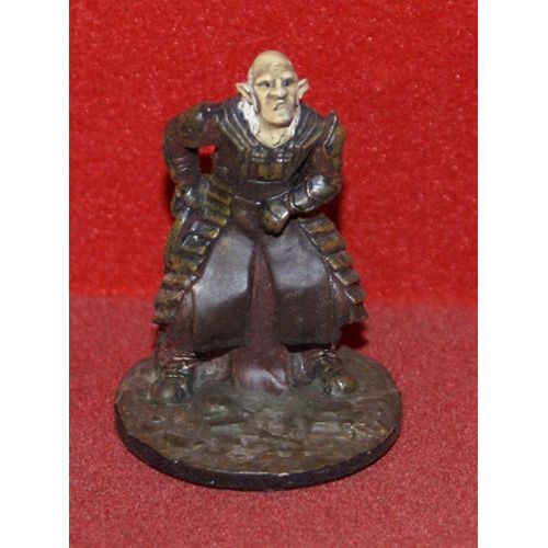 Figurine Le Seigneur Des Anneaux N 34 Le Surveillant Orc A Isengard Avec Son Fascicule