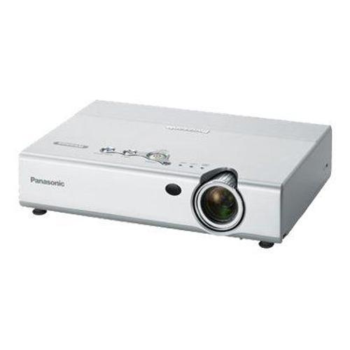 Panasonic PT-LB20NTE - Projecteur LCD - portable - 2000 lumens - XGA (1024 x 768) - 4:3 - 802.11g sans fil