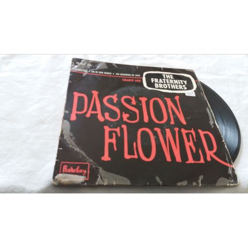Passion Flower-Honey Bee-Oo Be Doo Bedow