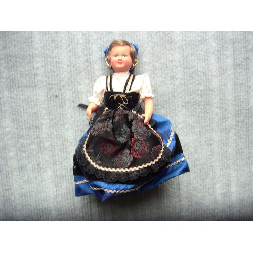 Poupée De Collection - Costume Et Coiffe Bleu