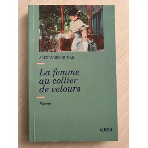 La Femme Au Collier De Velours