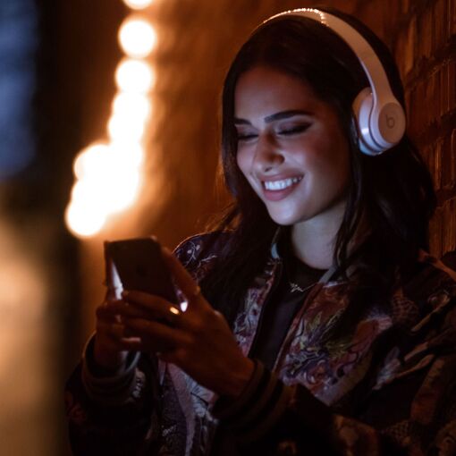 Beats Solo3 - �couteurs avec micro - sur-oreille - Bluetooth - sans fil - noir - pour 10.5-inch iPad Pro; 12.9-inch iPad Pro; 9.7-inch iPad (5th generation, 6th generation); iPad Air; iPad Air 2;..._image_5|Rakuten