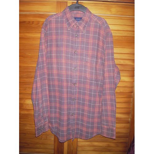 Chemise Manches Longues Écossais Nuancé Rose ,Bordeaux De Marque Tex Basic Shirts Collection ,Taille 41/42 ,Col V ,Fermeture 7 Boutons ,Manches 3 Boutons ,Col Boutonné ,Poche Plaquée Sur La Poitrine