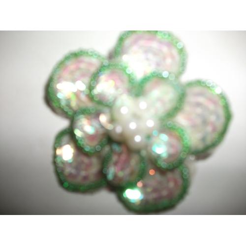 Broche De Perles Vert Et Paillette Blanc