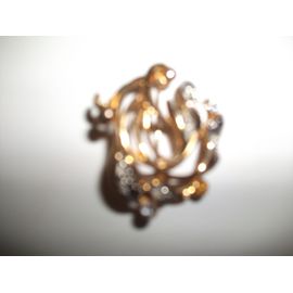 Broche Doré Et Pierre De Verre
