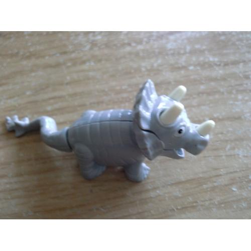 Dinosaure Triceratops Kinder