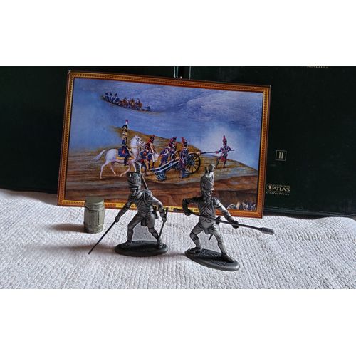 Mhsp Atlas La Grande Armée Napoléon : 2 Figurines De La Scène Artillerie À Pied De La Garde
