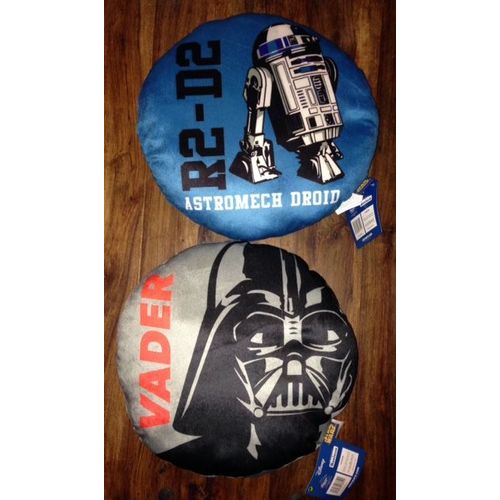Star Wars 2 Coussins Dark Vador Et R2d2 Neufs !! 30 Cms Environ