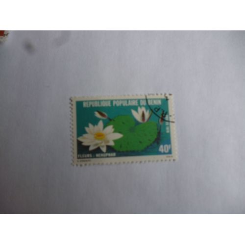 Lot De 4 Timbres Bénin 1979 :Nénuphar,Hortensia,Géranium Et Assangokan.