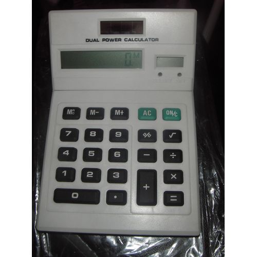 Calculatrice solaire DUAL POWER, cellule solaire incorporée ,en PVC résistant de couleur blanche