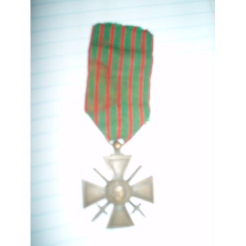 Medaille De Guerre. Republique Francaise 1914 - 1915 .