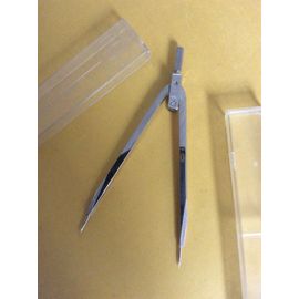 Compas Pointes Sèches - Maped (Dans Boite Plastique - 13 Cm)