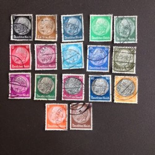 Lot De 17 Timbres Différents, Empire Allemand, Paul Von Hindenburg 