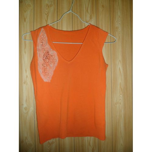 Haut Orange, Empiècement Blanc Sur Le Devant. Taille 38