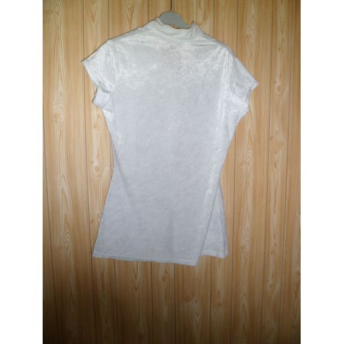 Haut Blanc Velours Ras, Taille 1. Large Ouverture Sur Le Devant.