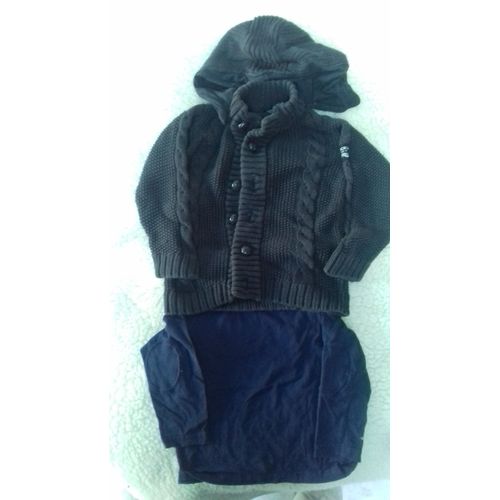 Veste Kiabi Veste En Laine Laine 4 Ans Anthracite Et Son T Shirt Mches Longues