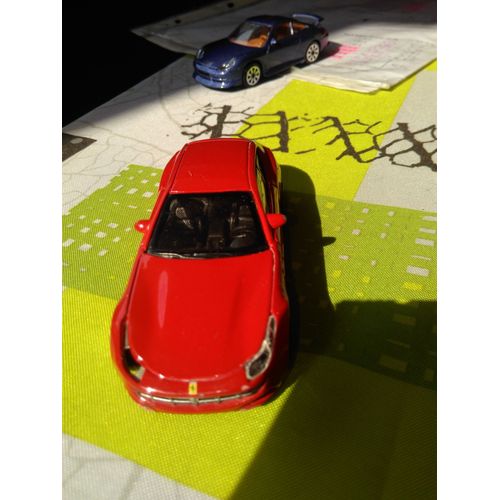 Burago Voiture Miniature 1:43 Ferrari Ff 11248 Rouge-Hasbro