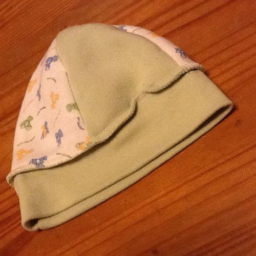 Bonnet Pour Bebe 6 Mois Vert Et Blanc