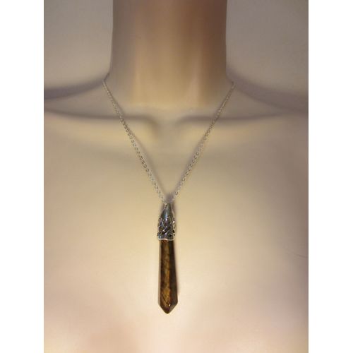 Collier Avec Pendentif En Il De Tigre
