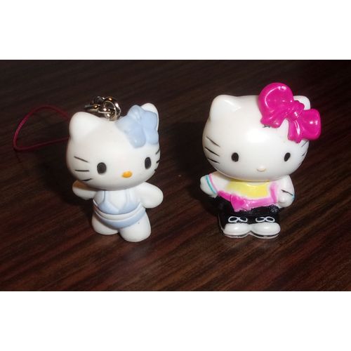 Lot De 2 Figurines Hello Kitty