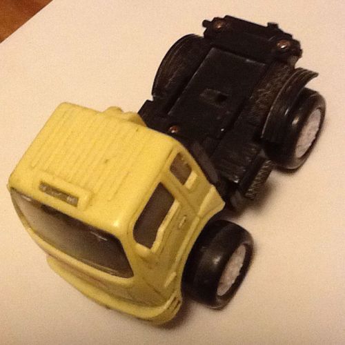 Camion Tracteur Toyo En Plastique 1/60