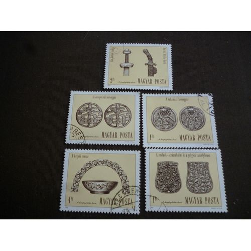 Lot De 5 Timbres Hongrie 1984:Artisanat Du Métal.