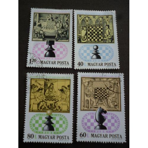 Lot De 4 Timbres Hongrie :Joueurs D'échecs Au 13ème,15ème Et 17 Ème Siècles.