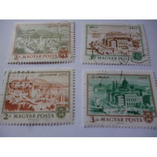 Lot De 4 Timbres Hongrie:Buda Et Pest 1872;Budapest 1972.