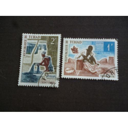 Lot De 2 Timbres Tchad  :Teinturier Et Tanneur.