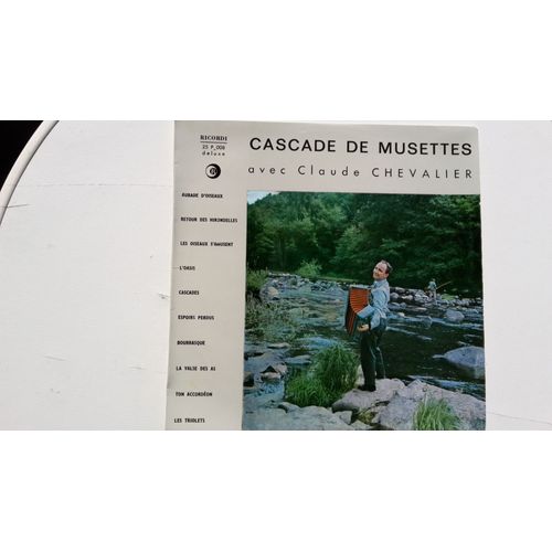 Cacade De Musettes