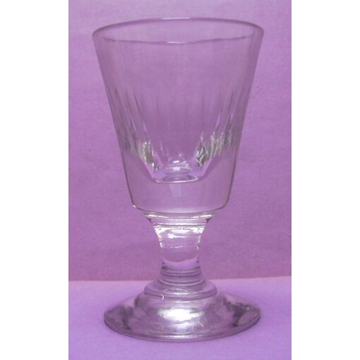 6 Verres à pied à apéritif ou digestif à liseré doré - Le palais des bricoles 6 Verres à pied à apéritif ou digestif à liseré doré - Le palais des bricoles