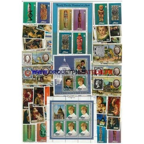 Niue 100 Timbres Differents Obliteres